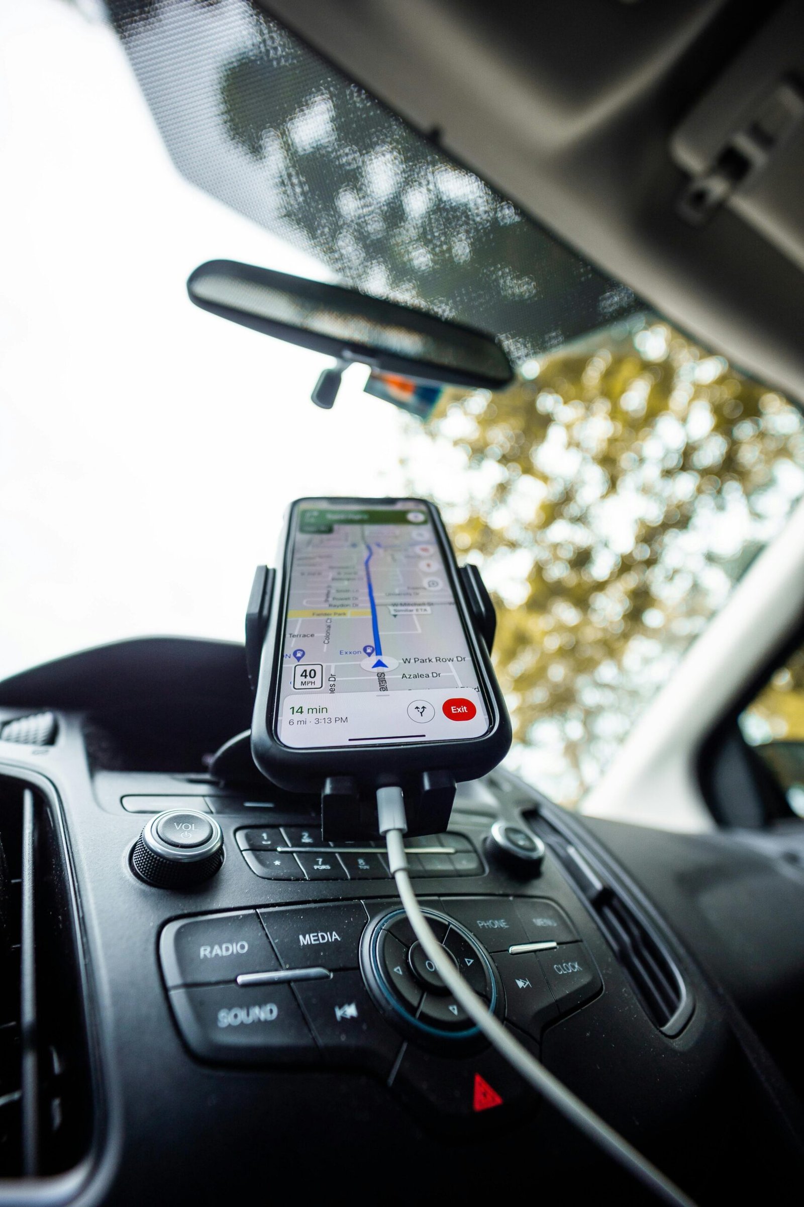 Best Fast Car Charger with Retractable USB-C Cable
